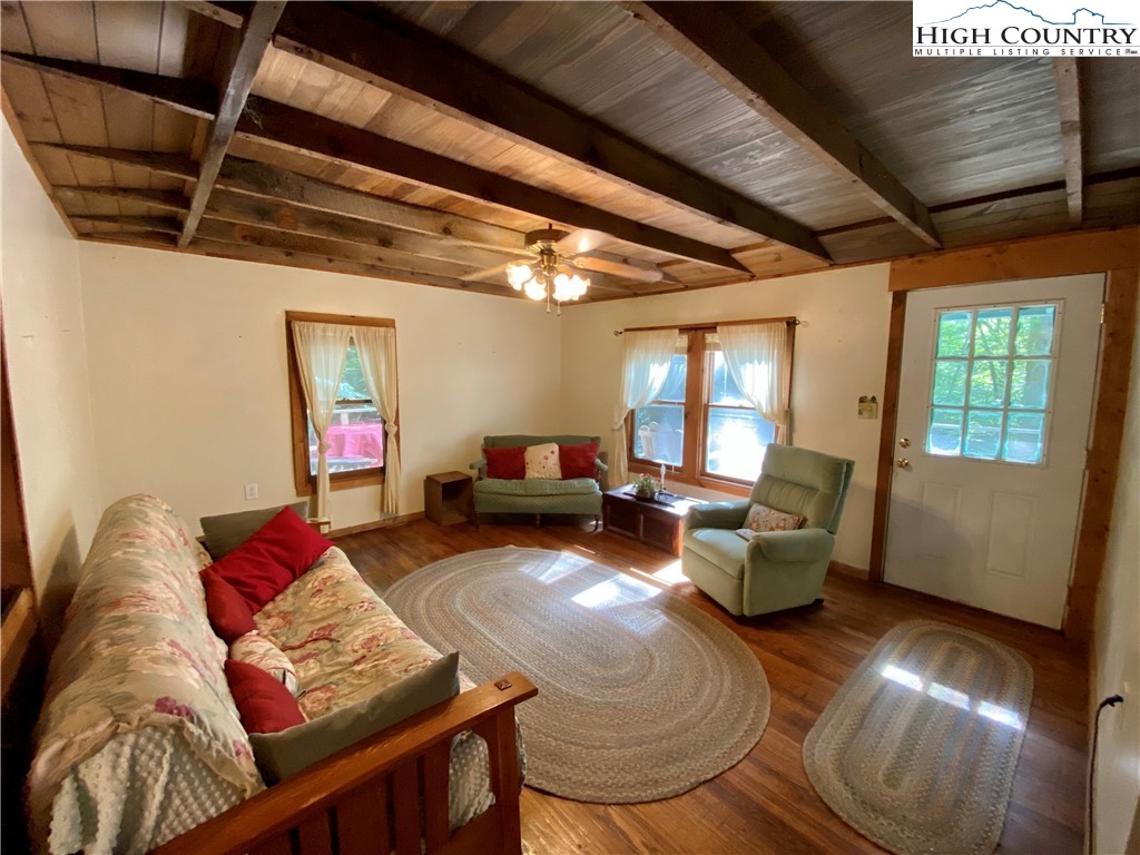 1485 Vanderpool Road Vilas, NC 28692 - Photo 6 of 38 Gallery Image 6