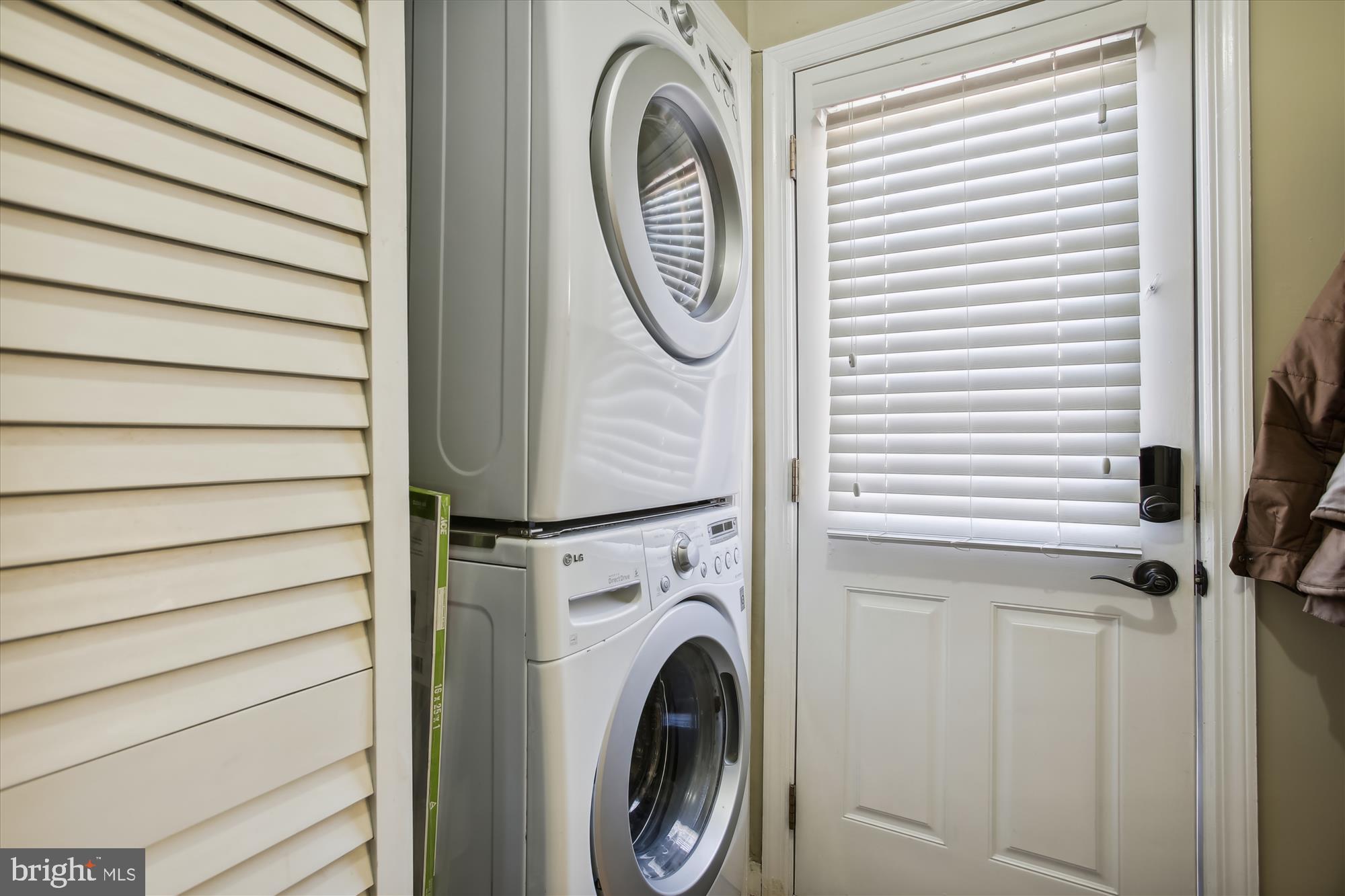 763 10th Street Southeast Washington, DC 20003 - Photo 18 of 20 a utility room with dryer and washer