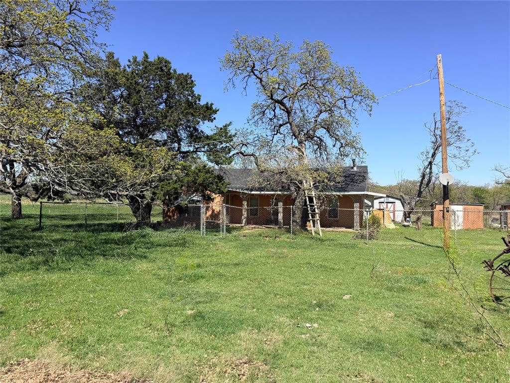 421 Erwin Road Jacksboro, TX 76458 - Photo 6 of 12 Gallery Image 6