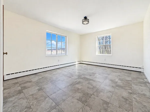$950 | 7 Tompkins, Unit C11, Binghamton, NY 13903