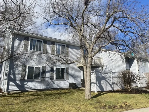 $2,375 | 59 Village Brook Lane, Unit 5, Natick, MA 01760