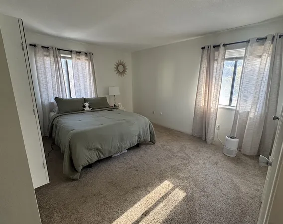 $2,375 | 59 Village Brook Lane, Unit 5, Natick, MA 01760