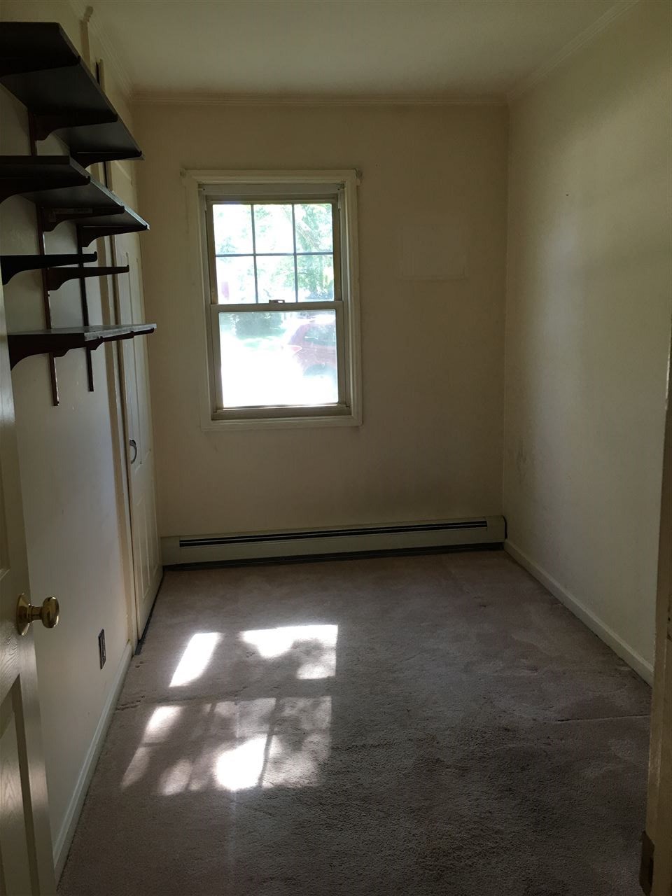 136 Melrose Street Manchester, NH 03109 - Photo 11 of 21