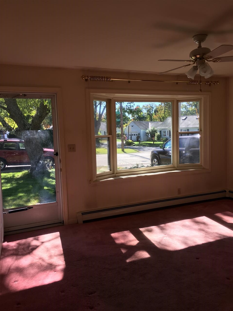 136 Melrose Street Manchester, NH 03109 - Photo 7 of 21