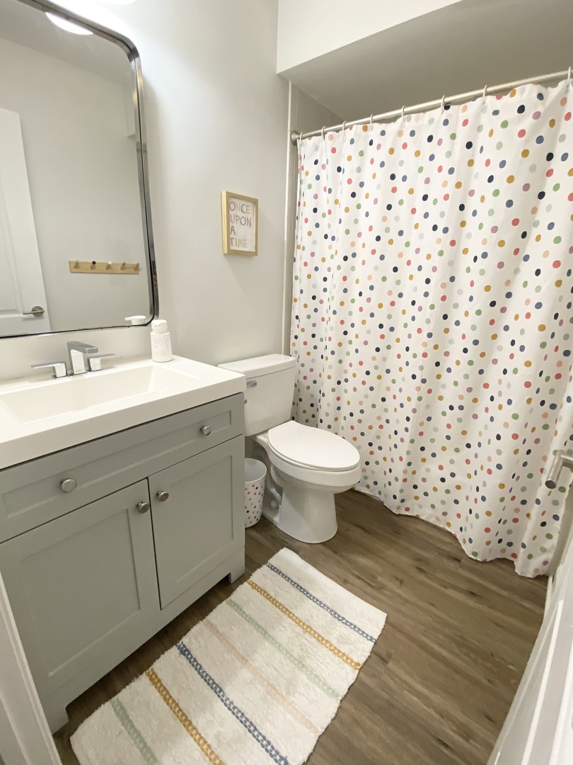 1900 Eagle Circle New Lenox, IL 60451 - Photo 14 of 16 a bathroom with a sink toilet a mirror and shower