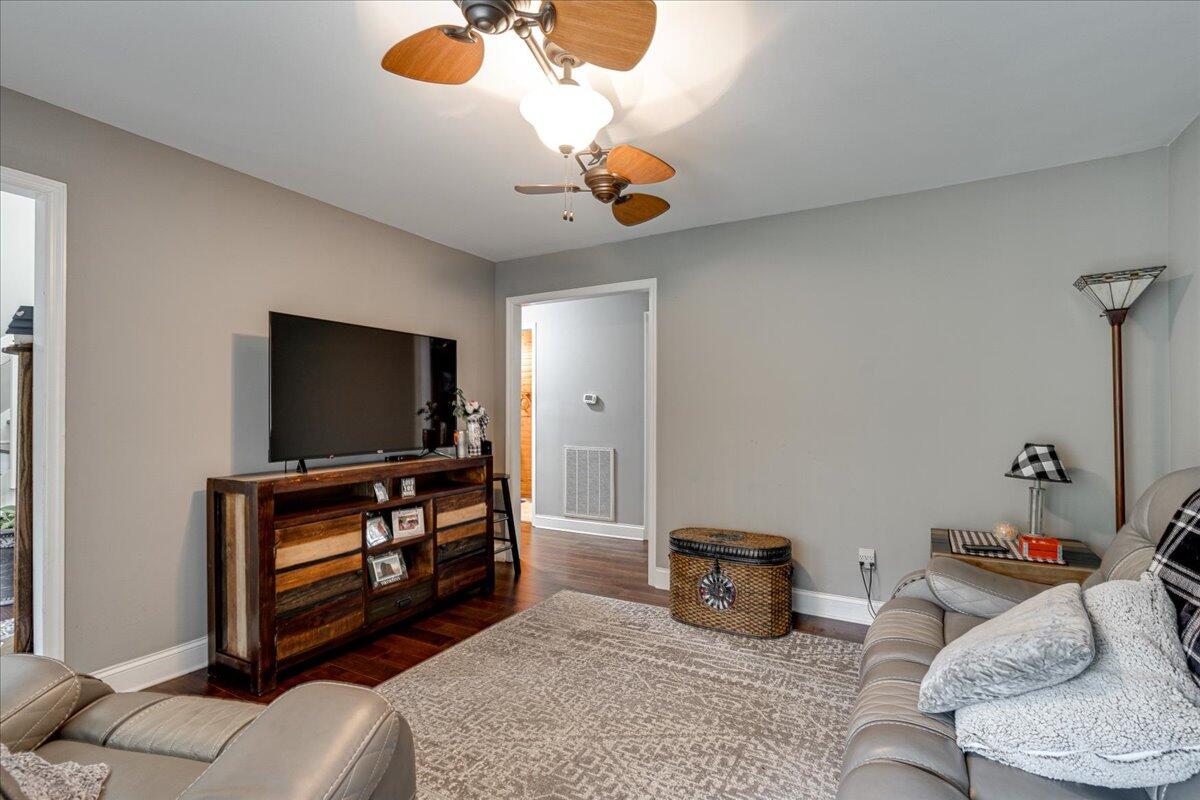 1873 Correll Ridge Road Decatur, TN 37322 - Photo 8 of 40 07-1873 S Ridge Line Rd-7