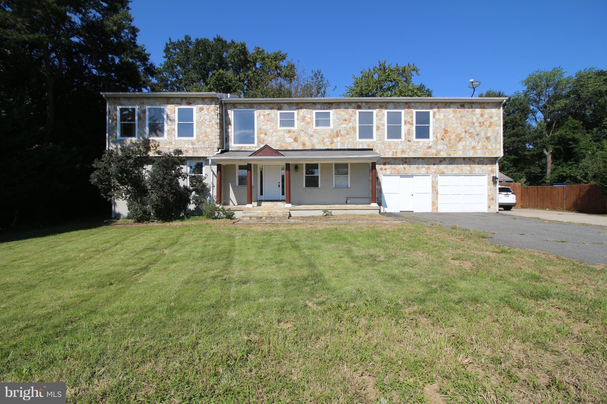 5216 Franconia Road Alexandria, VA 22310 - Photo 2 of 29 Exterior (Front)