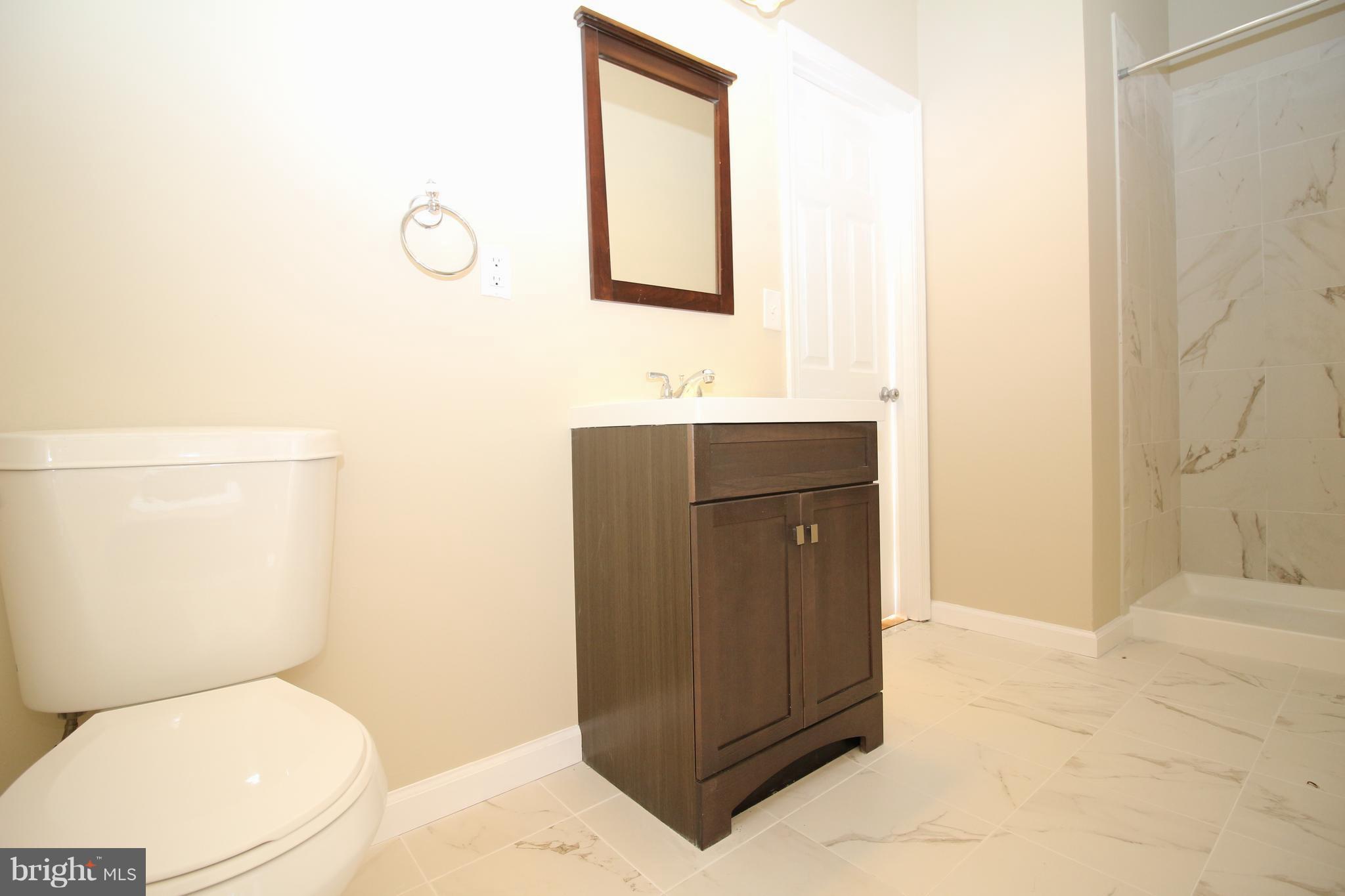 5216 Franconia Road Alexandria, VA 22310 - Photo 17 of 29 Bath