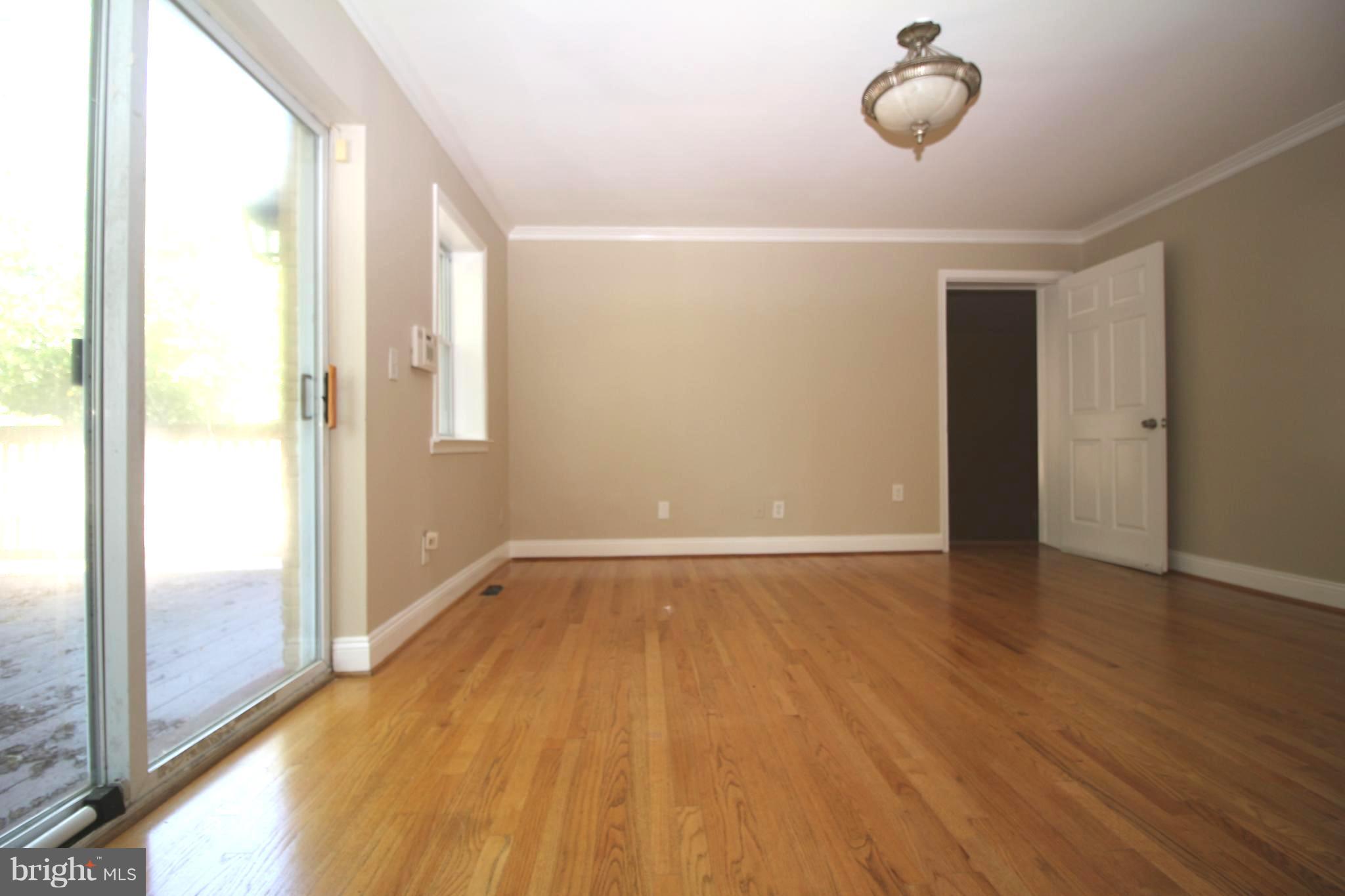 5216 Franconia Road Alexandria, VA 22310 - Photo 10 of 29 Family Room