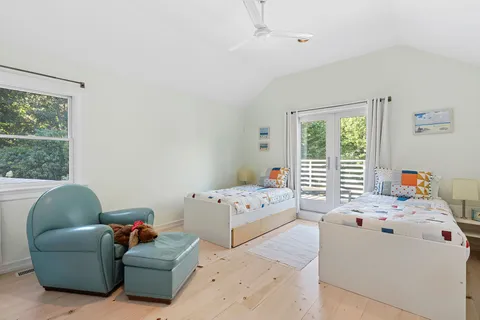 $4,500,000 | 174 Newtown Lane, East Hampton, NY 11937