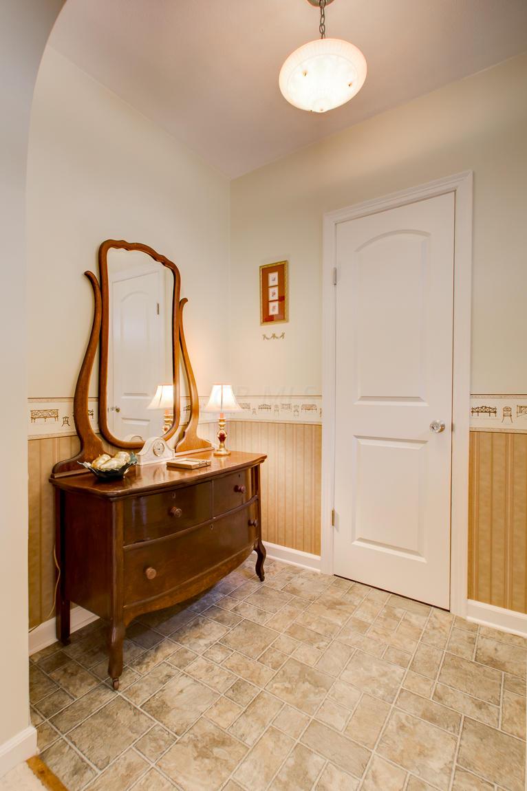33 Edwards Road Johnstown, OH 43031 - Photo 16 of 25 Gallery Image 16
