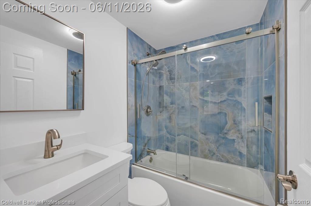 76107 Van Dyke Road Romeo, MI 48065 - Photo 23 of 42