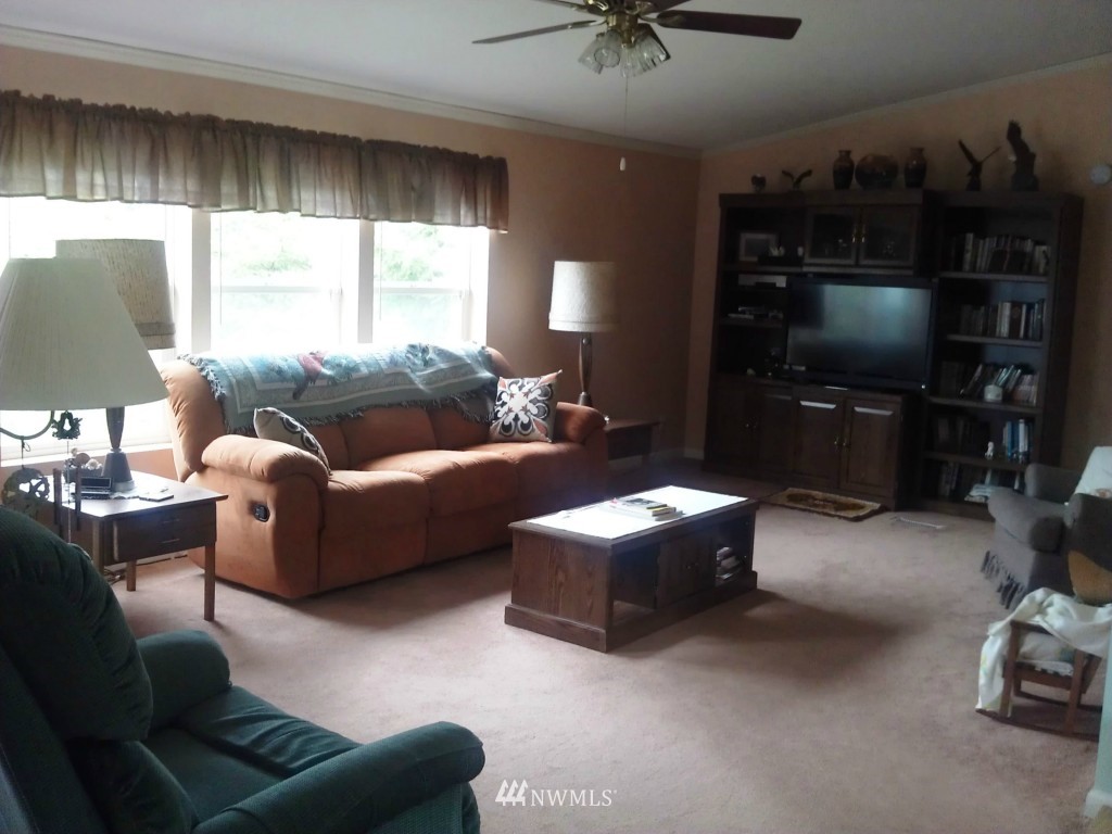 750 Headquarters Road Castle Rock, WA 98611 - Photo 5 of 16 Gallery Image 5