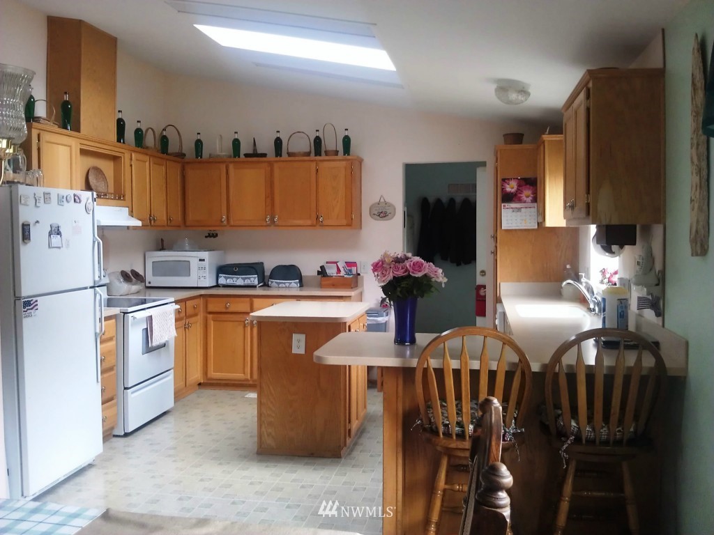 750 Headquarters Road Castle Rock, WA 98611 - Photo 7 of 16 Gallery Image 7