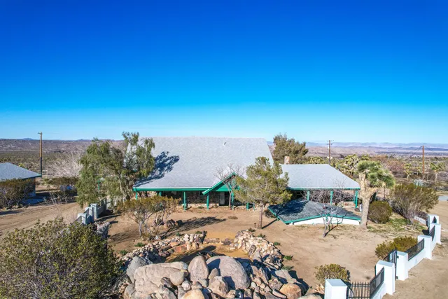 $1,950,000 | 59800 Onaga Trail, Joshua Tree, CA 92252