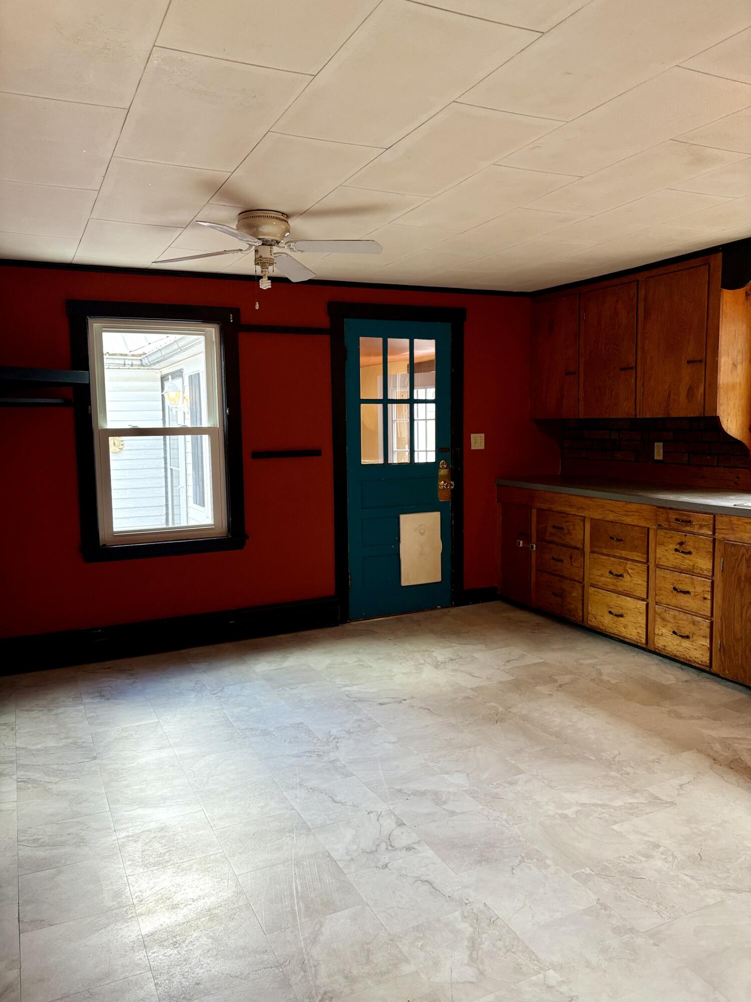 1069 Main Street Waterboro, ME 04087 - Photo 13 of 35 Kitchen