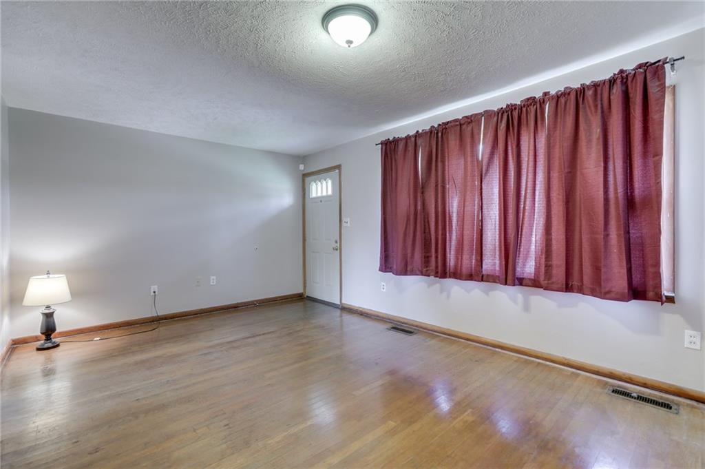 267 West County Line Road Greenwood, IN 46142 - Photo 5 of 21 Gallery Image 5