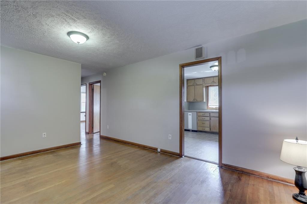267 West County Line Road Greenwood, IN 46142 - Photo 6 of 21 Gallery Image 6