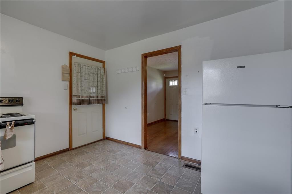 267 West County Line Road Greenwood, IN 46142 - Photo 9 of 21 Gallery Image 9
