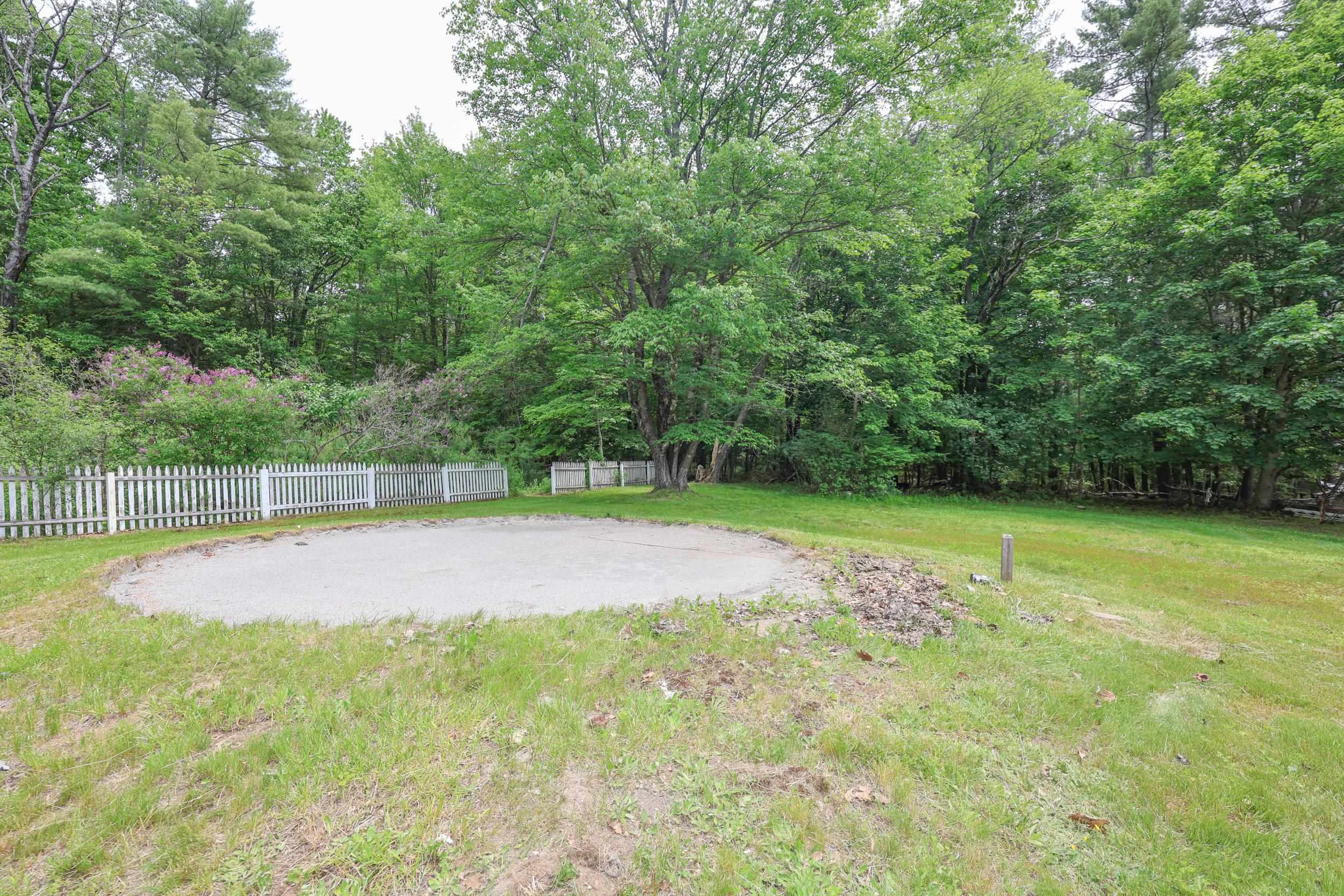 171 Eastern Avenue Rochester, NH 03867 - Photo 8 of 28