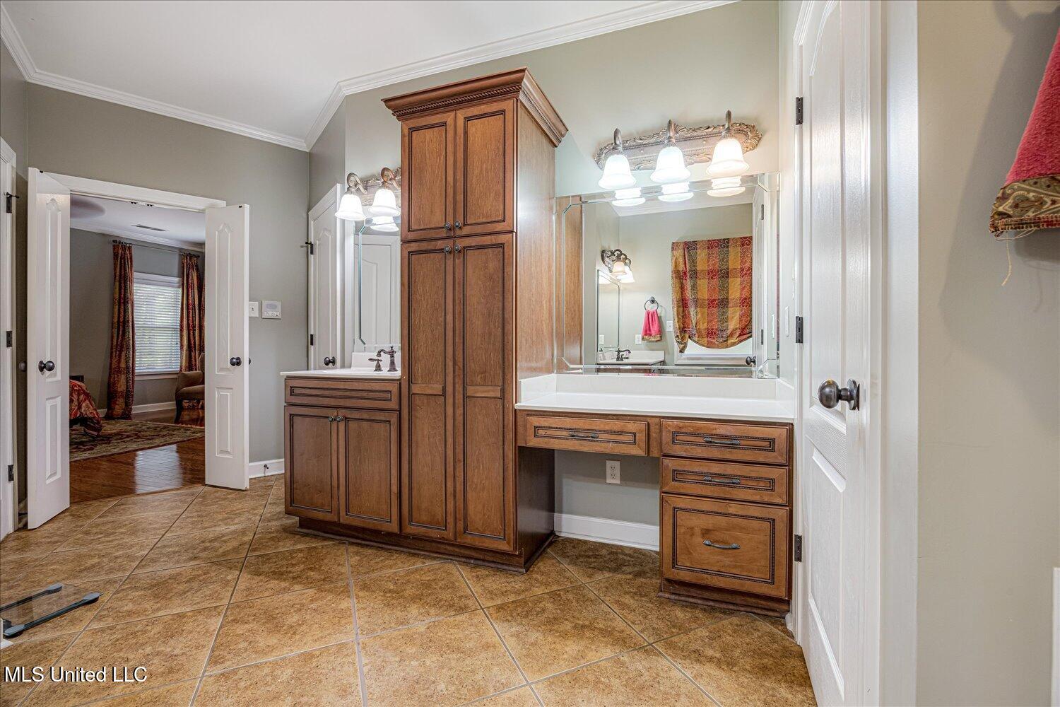 7189 Bethel Road Olive Branch, MS 38654 - Photo 24 of 44 Primary Bath