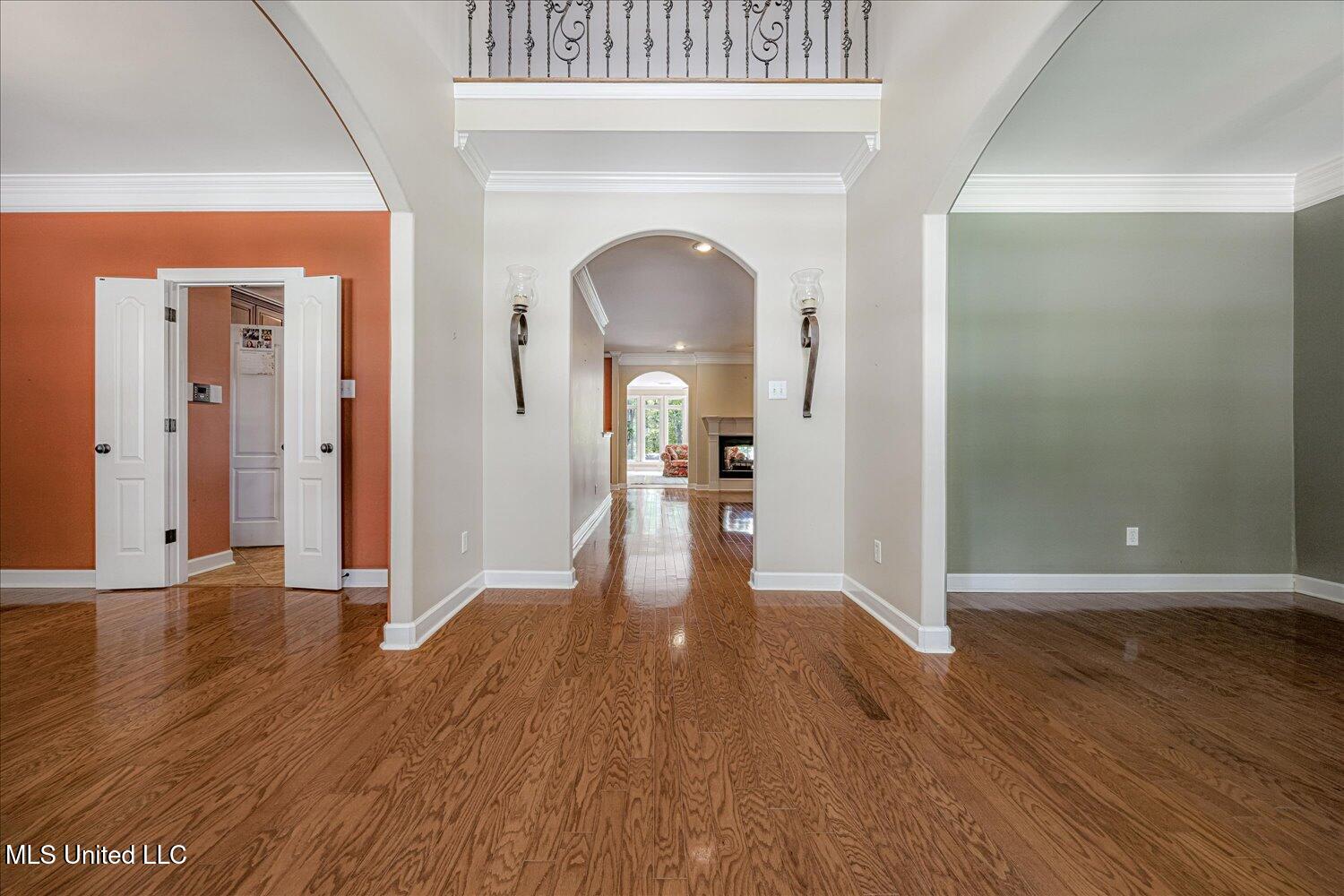 7189 Bethel Road Olive Branch, MS 38654 - Photo 5 of 44 Spacious Open Entry