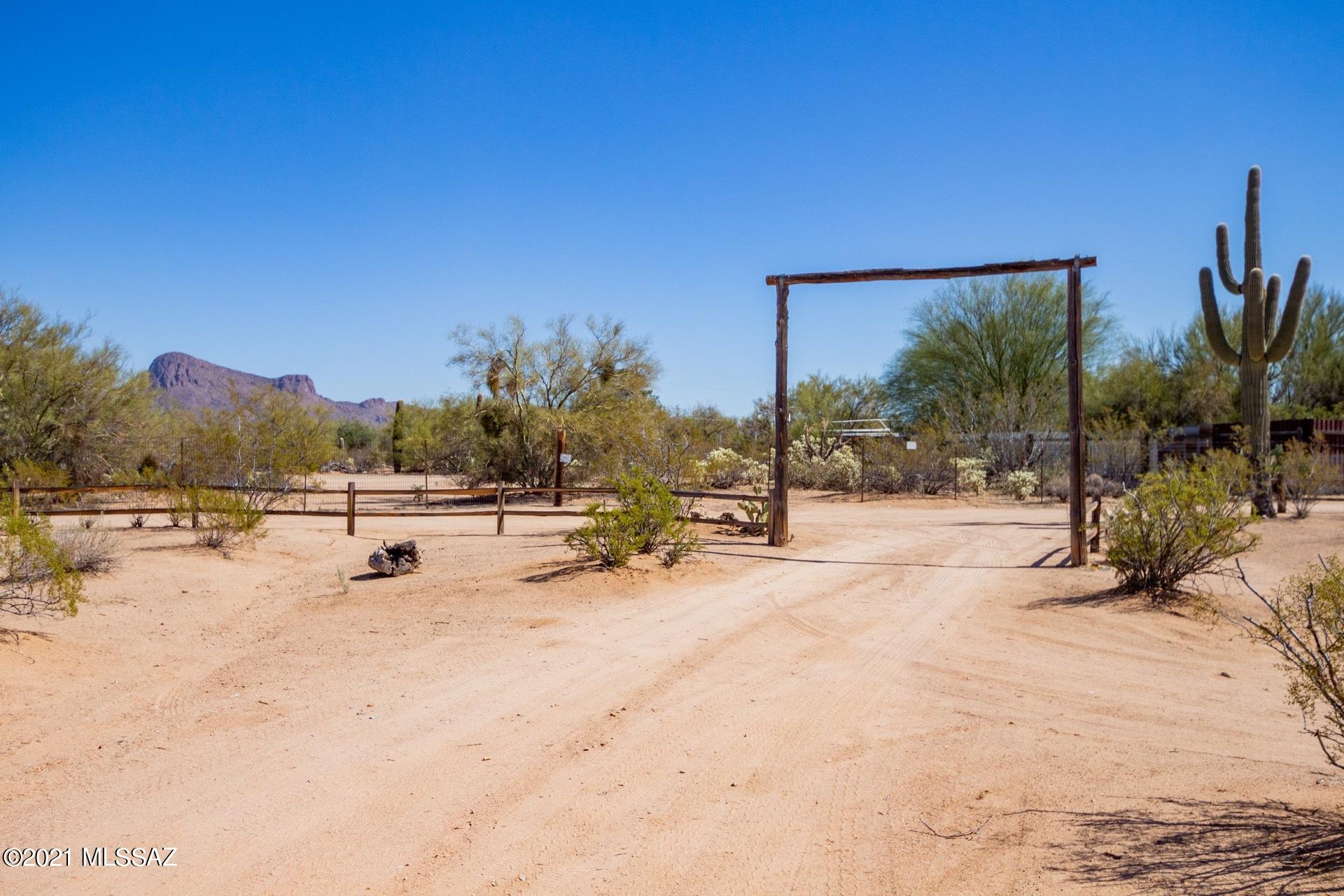 11515 West Mars Road Tucson, AZ 85743 - Photo 4 of 26 Gallery Image 4