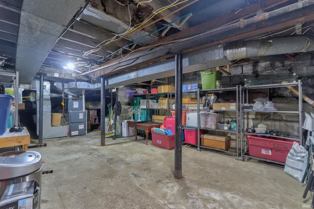 $179,900 | 626 Mulberry Street, Mount Vernon, IN 47620