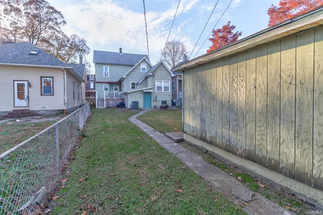 $179,900 | 626 Mulberry Street, Mount Vernon, IN 47620