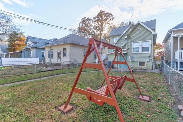 $179,900 | 626 Mulberry Street, Mount Vernon, IN 47620