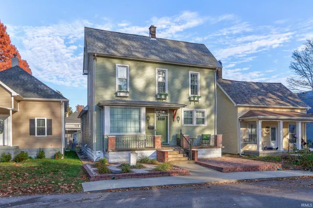 $179,900 | 626 Mulberry Street, Mount Vernon, IN 47620