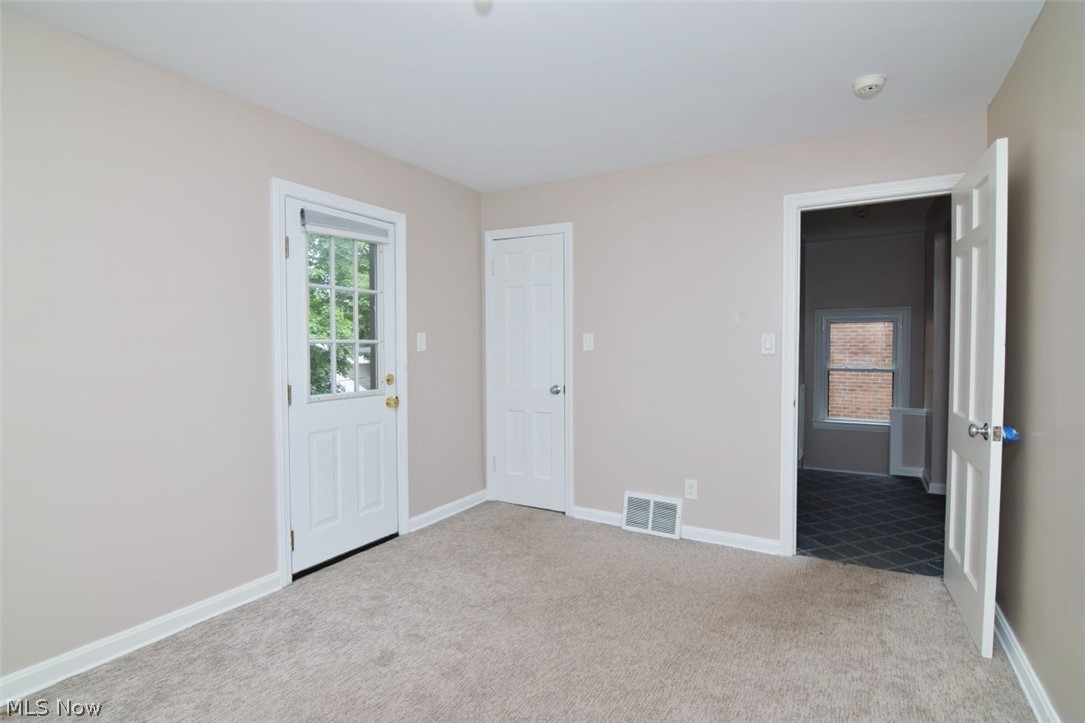 3783 Berkeley Road Cleveland Heights, OH 44118 - Photo 23 of 36