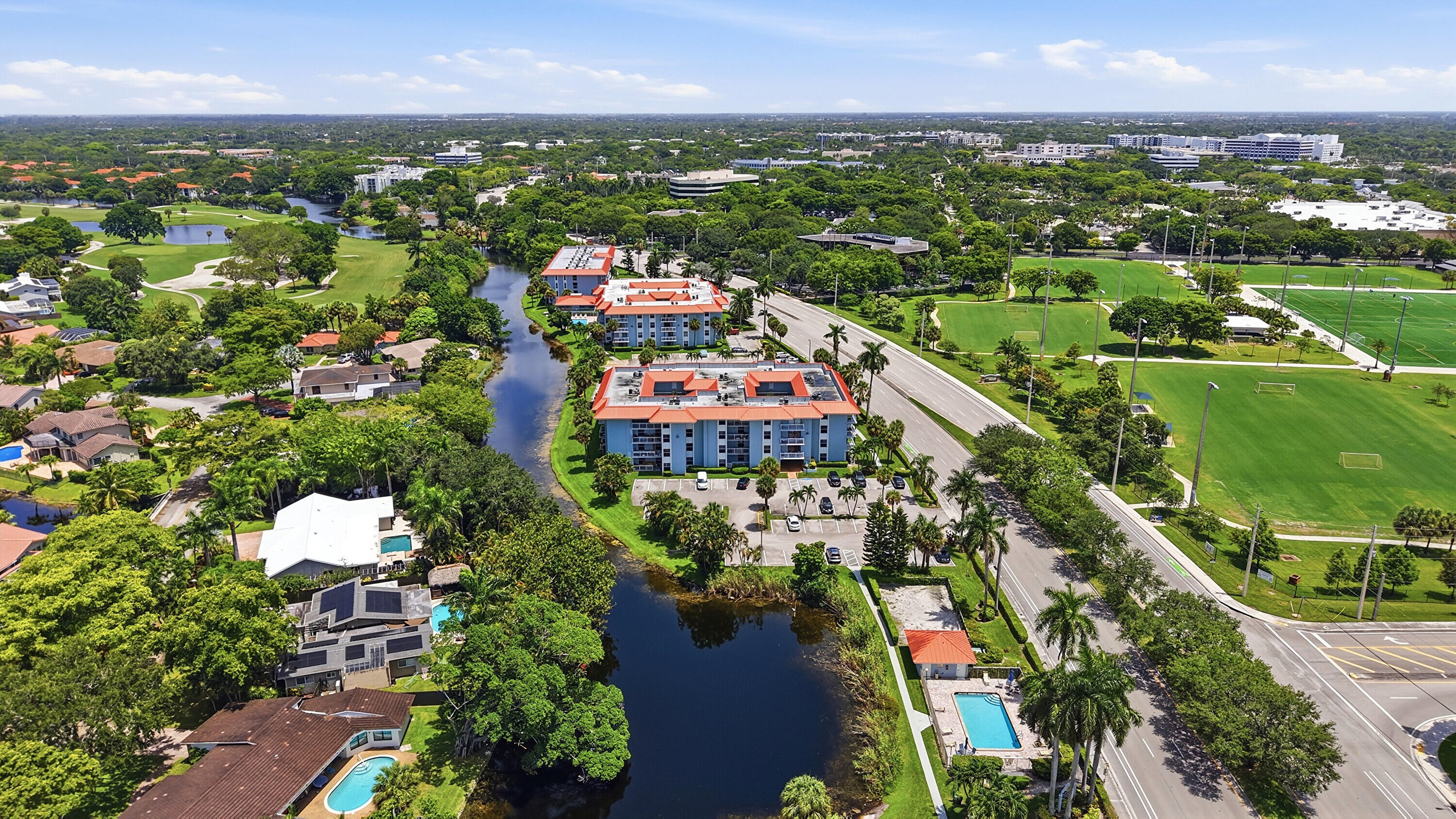 505 South Pine Island Road, Unit B310 Plantation, FL 33324 - Photo 43 of 57 39_dji_20260714003113_0346_d