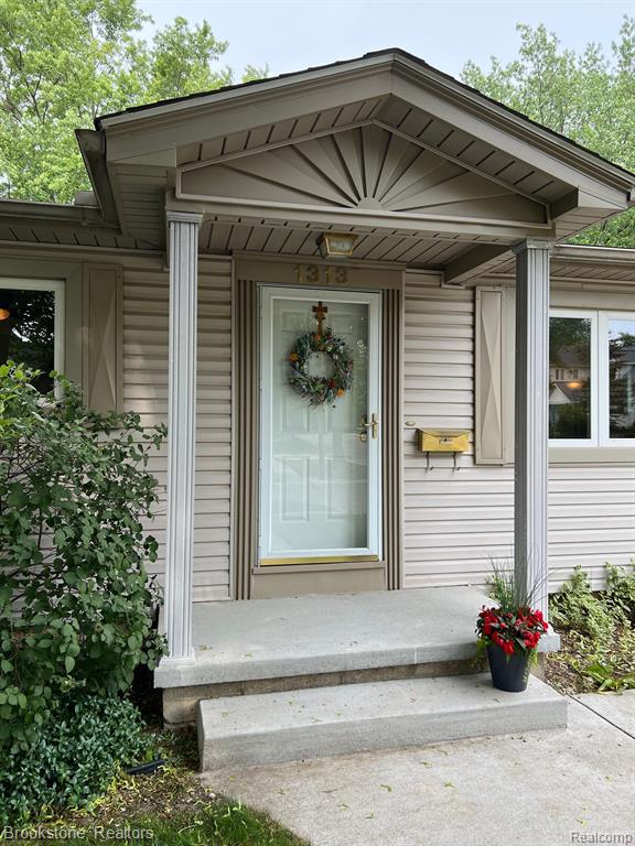 1313 Oak Street Rochester, MI 48307 - Photo 21 of 52