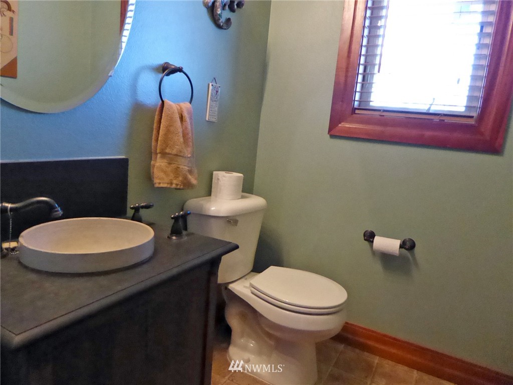 21341 Michigan Hill Road Southwest Rochester, WA 98579 - Photo 12 of 25 Gallery Image 12
