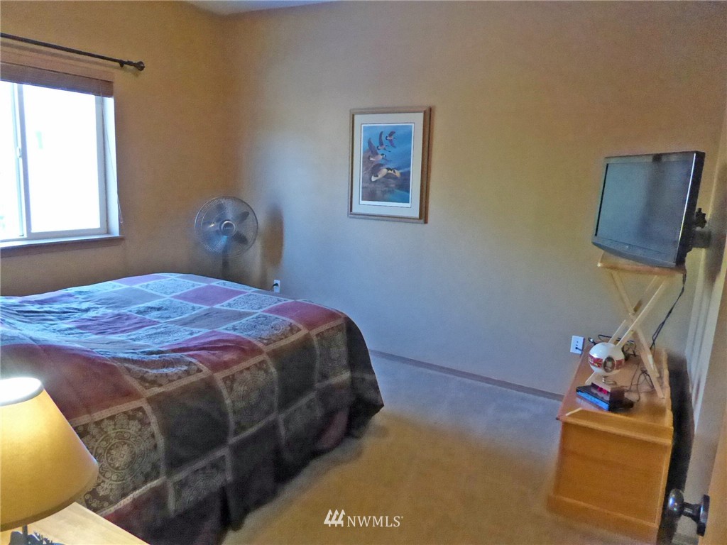 21341 Michigan Hill Road Southwest Rochester, WA 98579 - Photo 16 of 25 Gallery Image 16