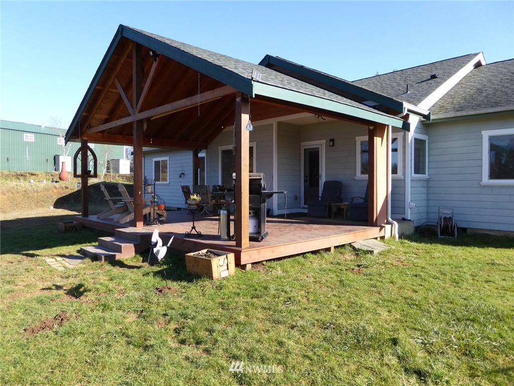 21341 Michigan Hill Road Southwest Rochester, WA 98579 - Photo 3 of 25 Gallery Image 3