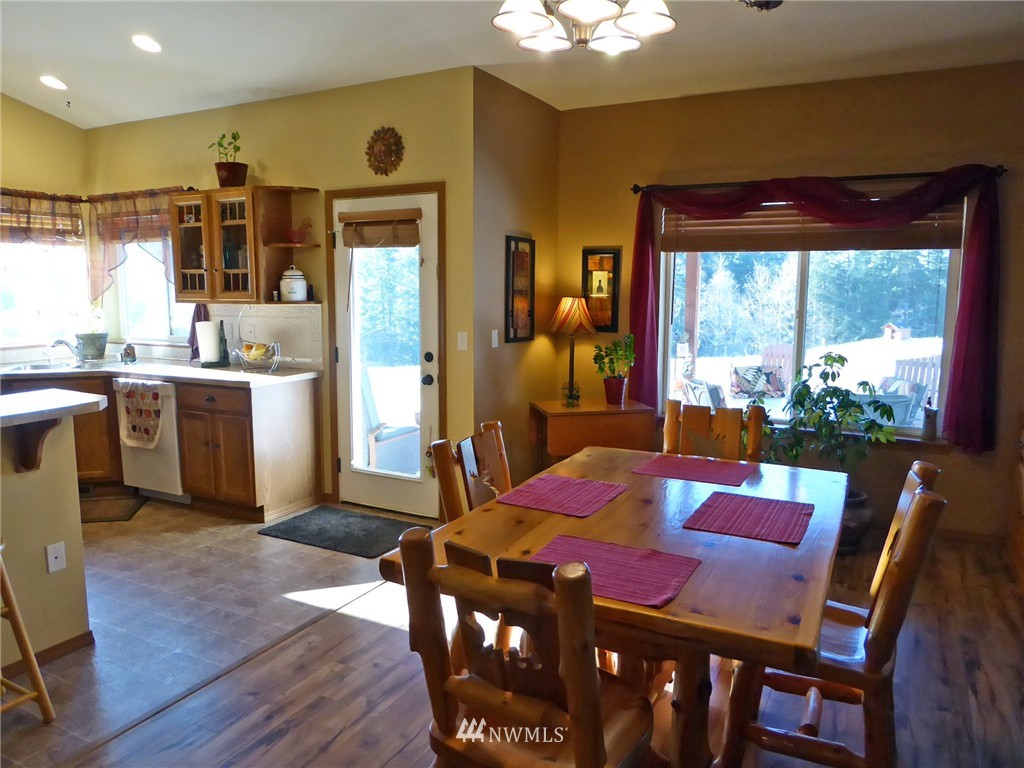 21341 Michigan Hill Road Southwest Rochester, WA 98579 - Photo 7 of 25 Gallery Image 7
