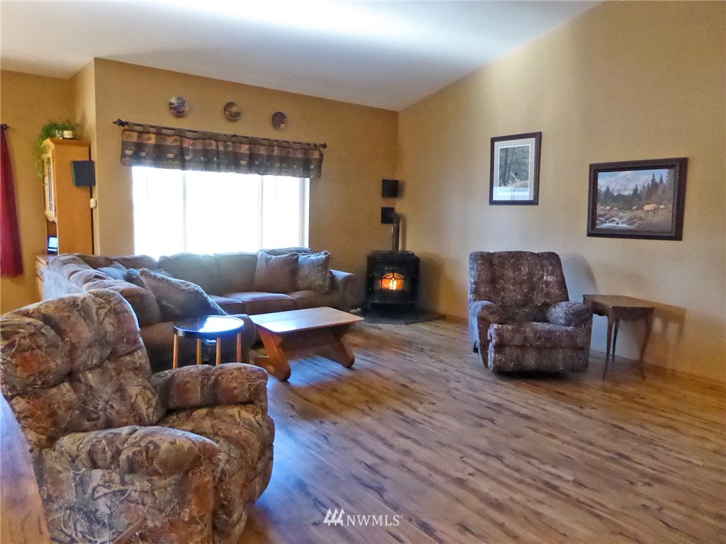 21341 Michigan Hill Road Southwest Rochester, WA 98579 - Photo 10 of 25 Gallery Image 10