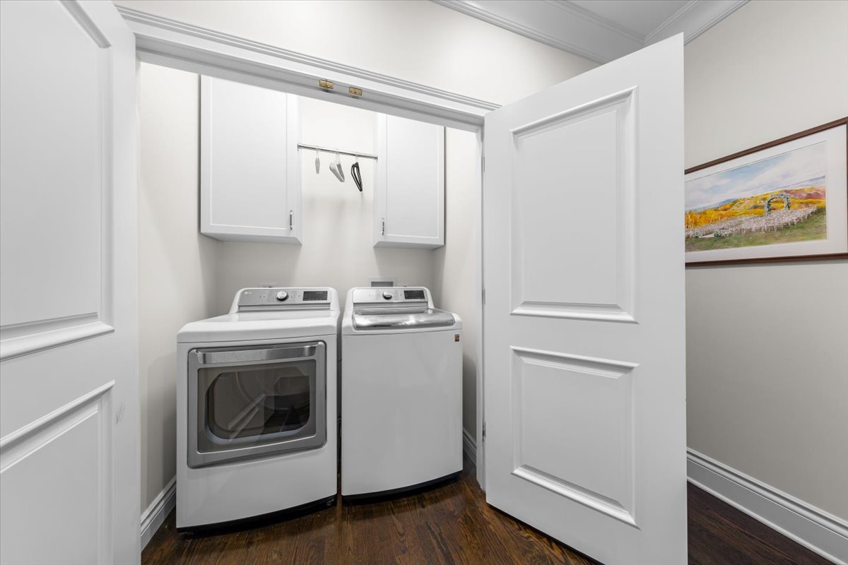 Undisclosed Address Chicago, IL 60622 - Photo 27 of 41 a utility room with dryer and washer