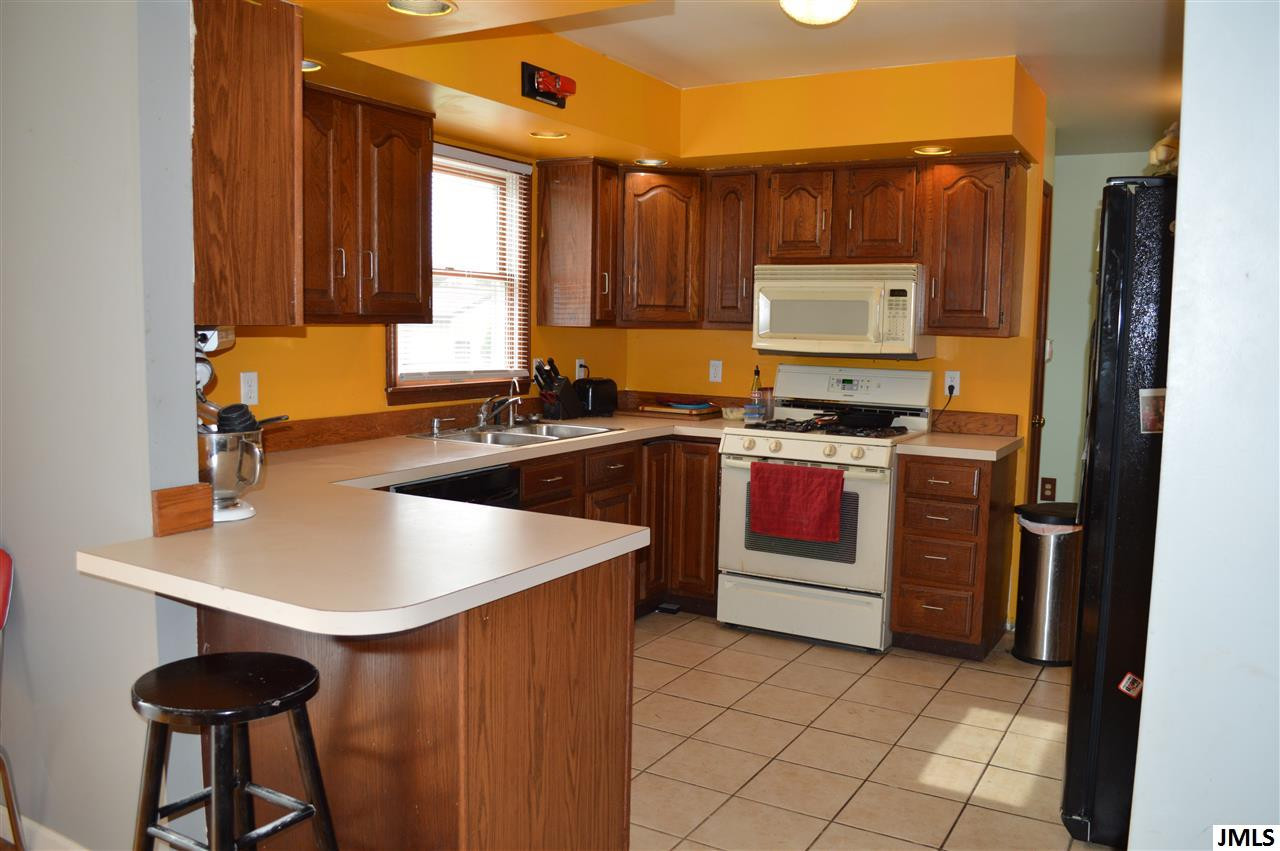 814 South Eifert Road Mason, MI 48854 - Photo 11 of 22 Photo 11