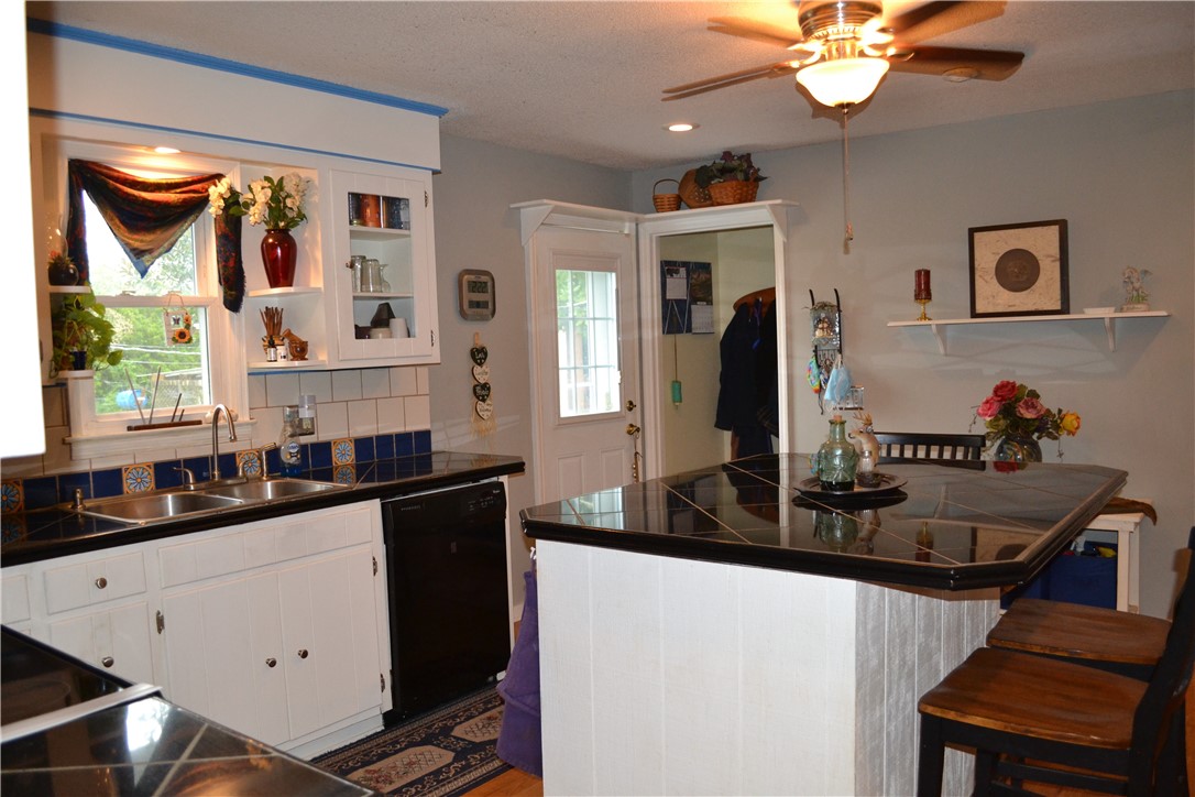 201 Garvin Road Seneca, SC 29678 - Photo 7 of 47 Gallery Image 7
