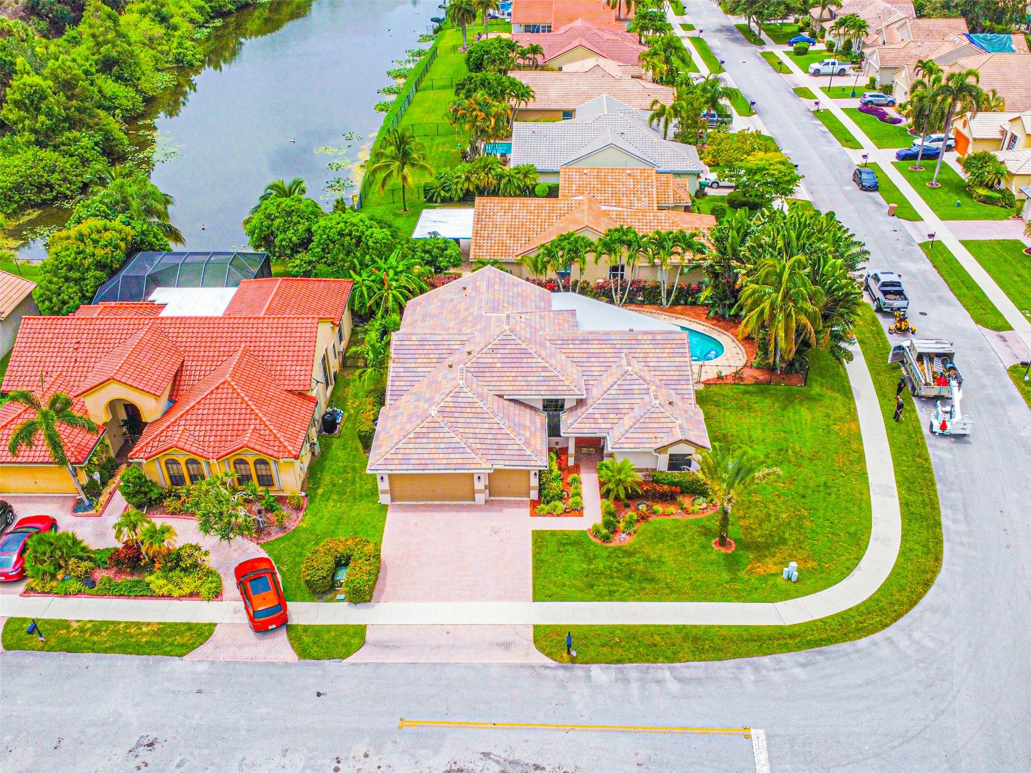 9760 Ridge Walk Court Davie, FL 33328 - Photo 2 of 40 Photo 2
