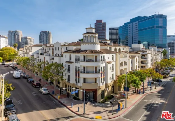 $6,995 | 1040 Glendon Avenue, Unit 4184, Los Angeles, CA 90024