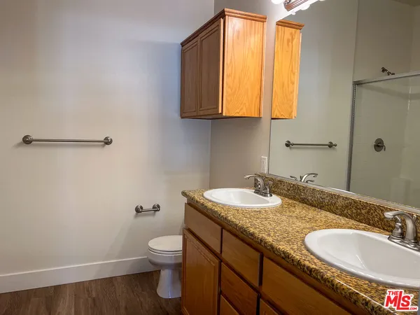 $6,995 | 1040 Glendon Avenue, Unit 4184, Los Angeles, CA 90024