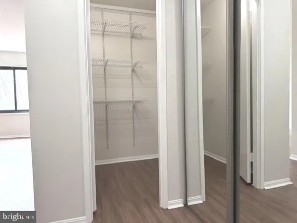 $2,900 | 307 Yoakum Parkway, Unit 310, Alexandria, VA 22304