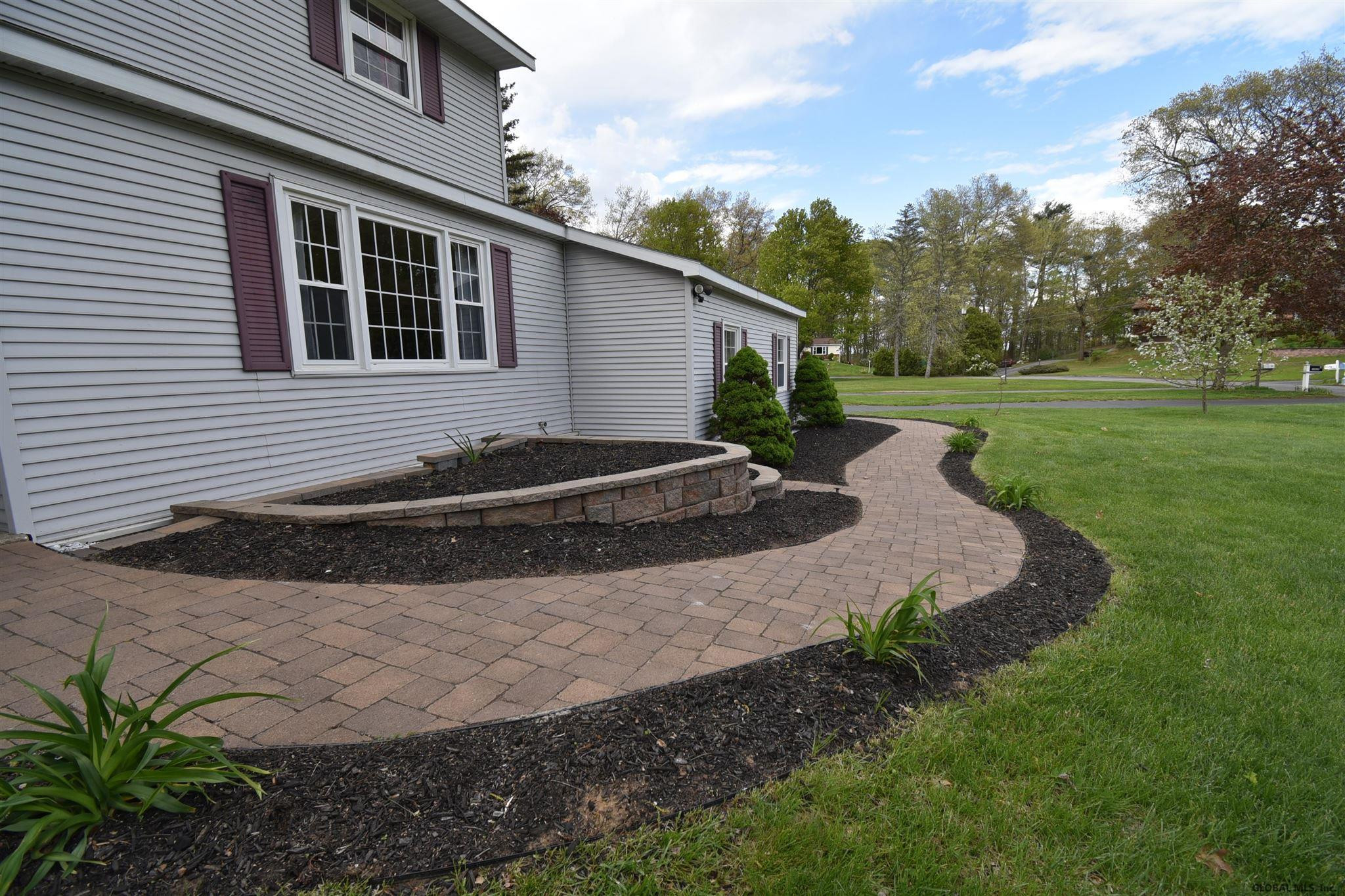 14 Maple Ridge Ballston Lake, NY 12019 - Photo 3 of 56 Photo 3