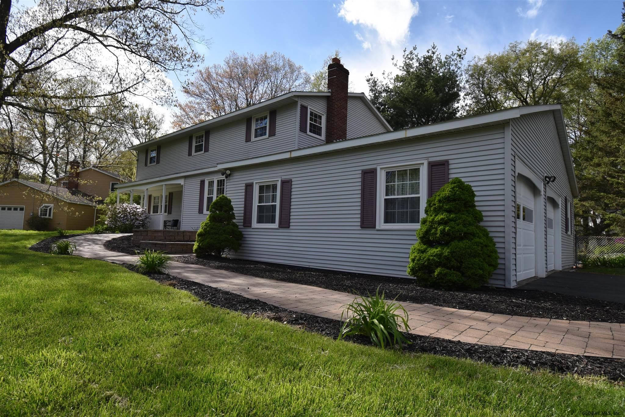 14 Maple Ridge Ballston Lake, NY 12019 - Photo 4 of 56 Photo 4