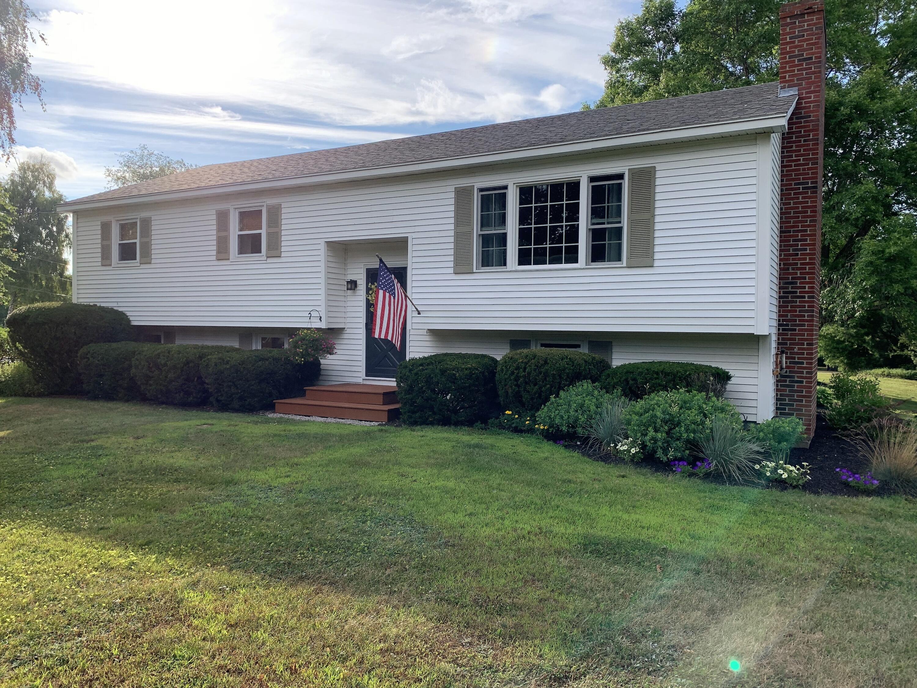 392 Garland Road Winslow, ME 04901 - Photo 2 of 25 Front View