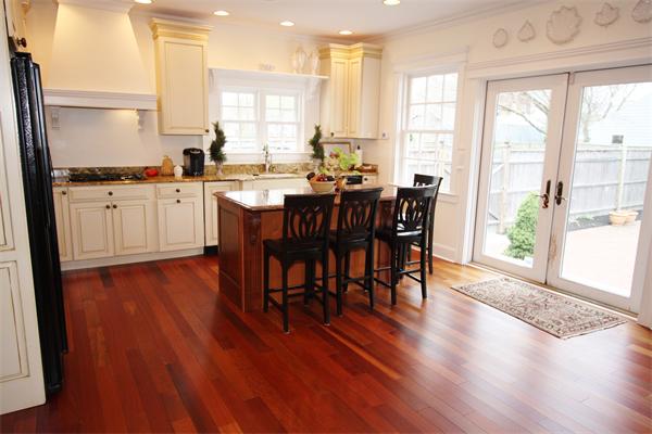 24 Robert Road Marblehead, MA 01945 - Photo 2 of 17 Gallery Image 2